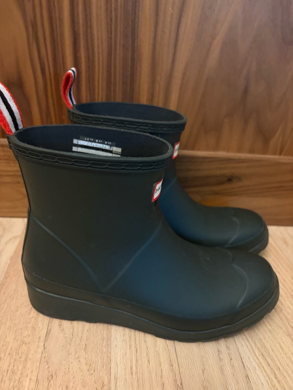 Hunter Women’s Tabitha Rain Boots Green Sz 6